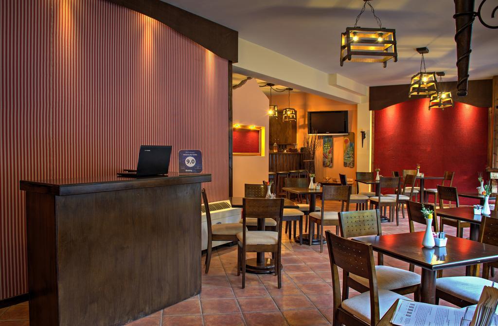 Xenonas Sta Tzakia Hotel Karpenisi ภายนอก รูปภาพ